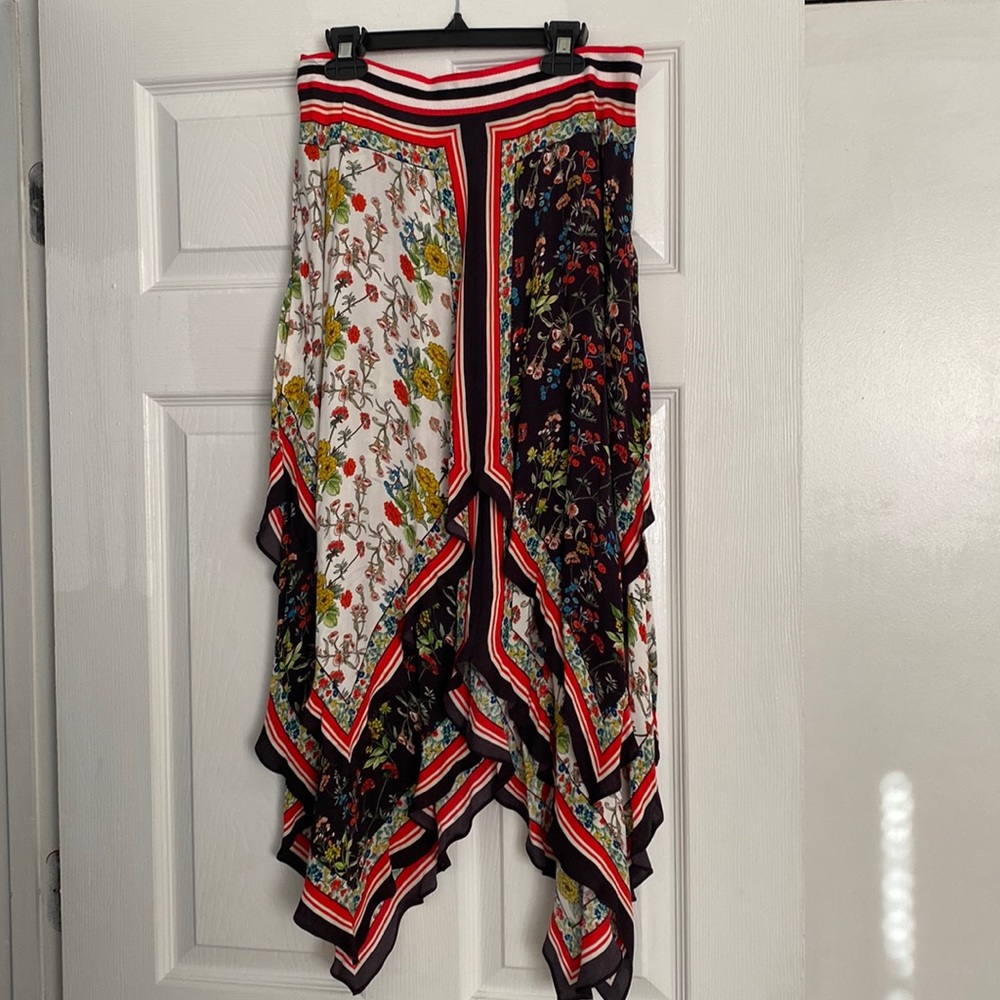 Alice + Olivia Multicolor Floral print  Handkerchief Skirt MIDI